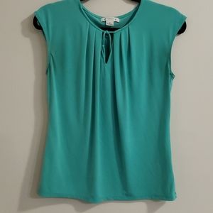 Green blouse
